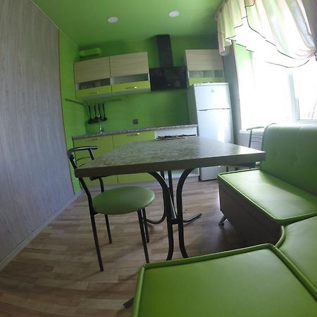 Apartmens On Khabarovskaya Daire Kryvyi Rih Dış mekan fotoğraf